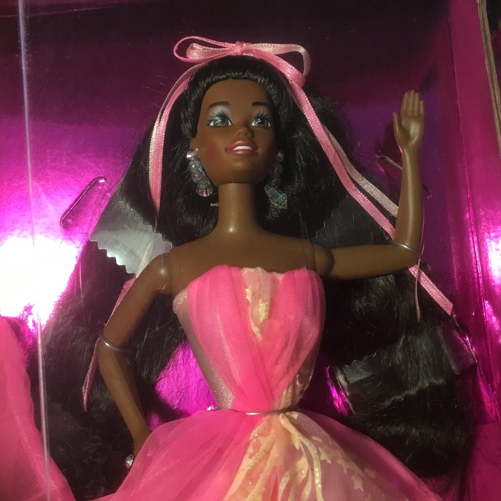 Dance n Twirl Barbie (First Barbie ever to dance by radio control!) - Picture 15 of 16